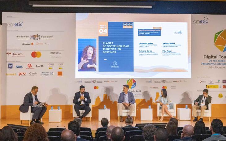 Digital Tourist Mesa de debate Plan de Sostenibilidad
