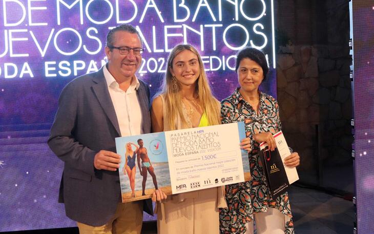 Marina Tiscar, ganadora del Premio Nacional Moda Baño 2022