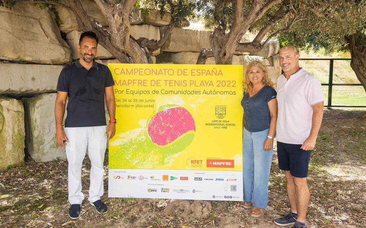 Cartel del Campeonato de tenis playa