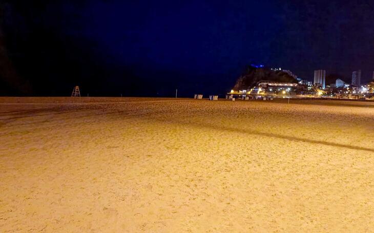 Las playas de Benidorm, en perfecto estado tras la Nit de Sant Joan