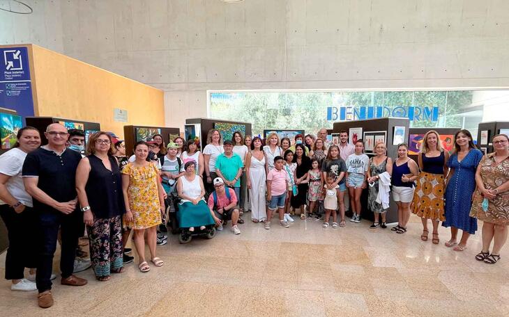 ‘La Magia de los Colores’ de Maduixa Art y Benidorm Cosmopolitan, en el Espai d’Art
