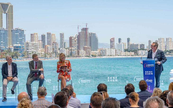 Firma protocolo Benidorm Fest