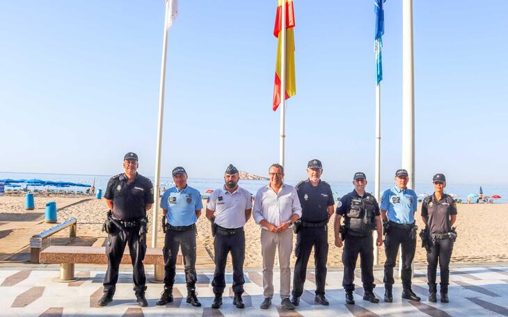 Policías de Francia y Portugal.