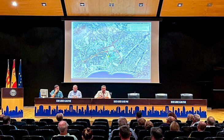 Reunión Vecinos con el Alcalde de Benidorm.