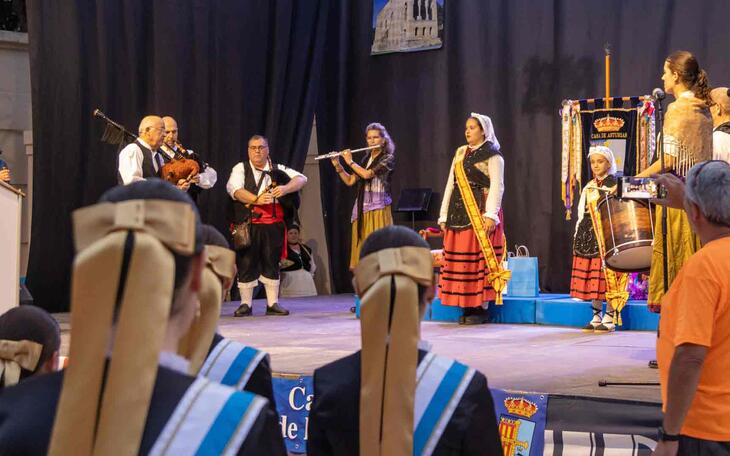 La Casa de Asturias de la Marina Baixa celebra el Día de Asturias.