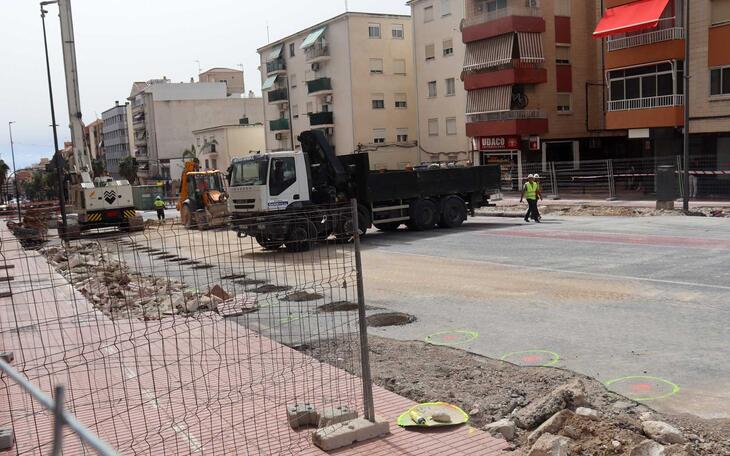 Las obras de la avenida Beniardá adelantan plazos para finalizar antes del verano 