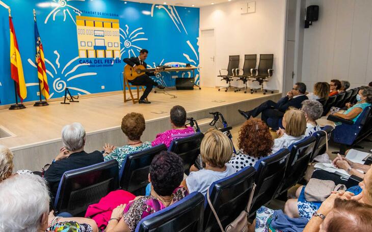 Las amas de casa de Benidorm inauguran el curso 2022-2023
