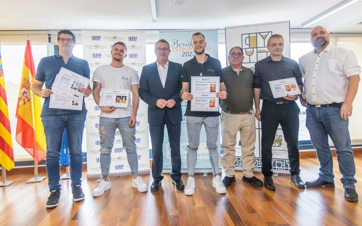 Diva 15 y Mia Social Club se hacen con los primeros premios del Concurso de Cocktails de Benidorm en su primera edición
