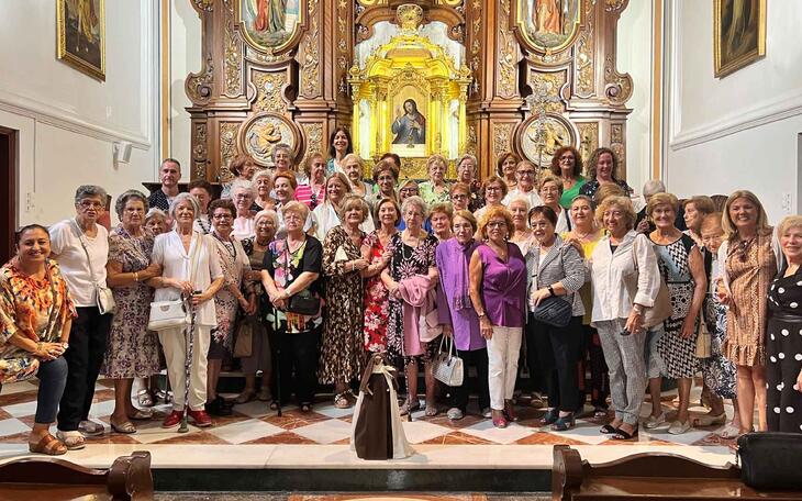 Misa de las amas de casa de Benidorm en la festividad de Santa Teresa