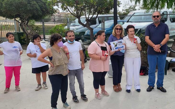 La Ciudad Deportiva ‘Guillermo Amor’ acoge el Torneo Provincial de Petanca organizado por el Centro Doble Amor