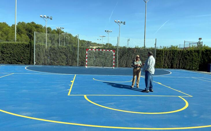 Nueva pista de deportes en Ciudad Deportiva Guillermo Amor.