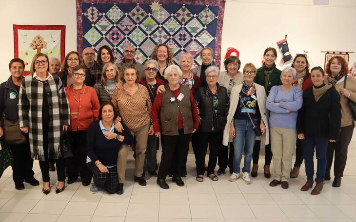 Inauguración exposición patchwork en la Casa del Fester