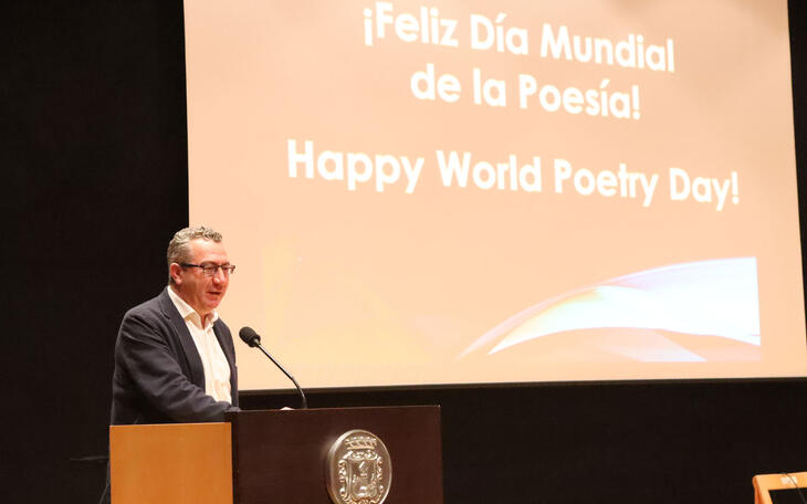Primera jornada del IV Festival Internacional de Poesía