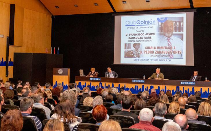 Conferencia sobre Pedro Zaragoza