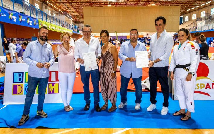 Javier Jordá, Carmen Calvo, Toni Pérez, Miriam Blasco, Gonzalo González y Sara Álvarez.