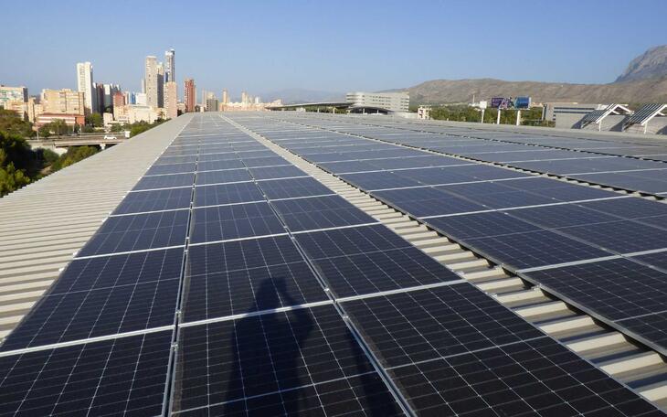 Instalación placas fotovoltaicas Palau d