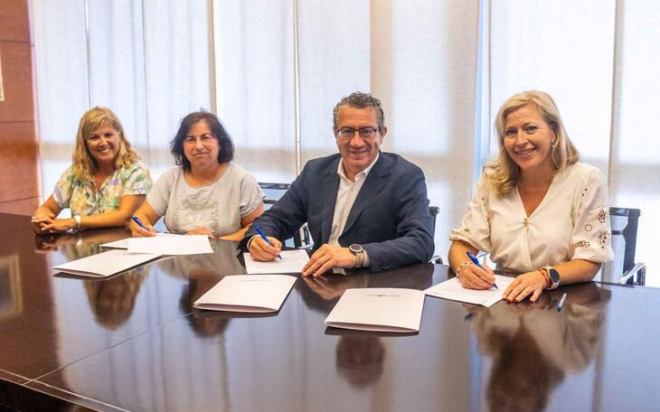 Firma del convenio.
