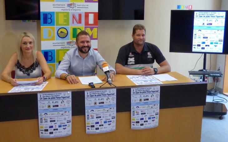 Benidorm presenta el IX Torneo de Pádel de la Penya Paparinell, que se celebrará del 25 de septiembre al 1 de octubre en el Palau d’Esports  