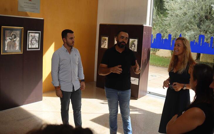 Benidorm acoge una exposición de dibujos del artista colombiano Fabián Salazar 