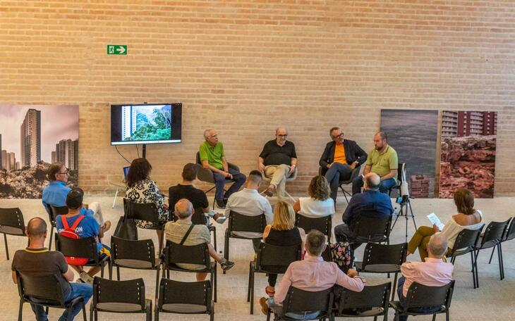 La exposición ‘The Caves of Steel’ ya se puede visitar en el Centro Cultural