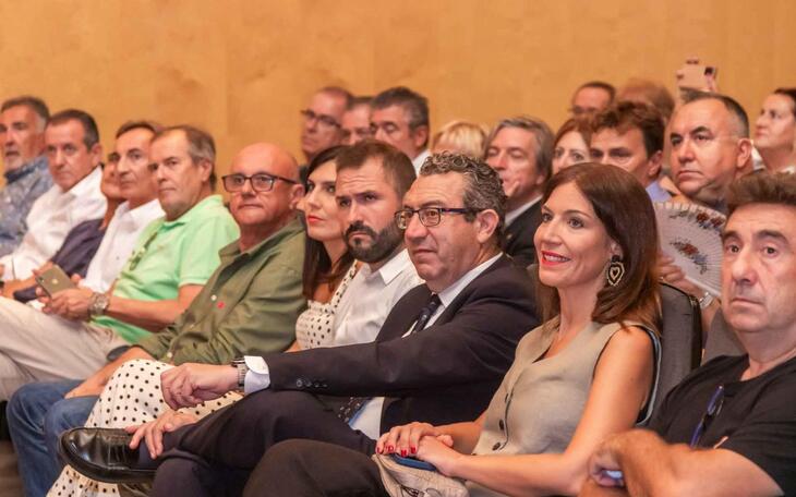 Conferencia de Carlos Magro en el Club de Opinión.