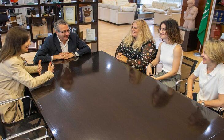 El Pacto por el Empleo de la Marina Baixa organiza una charla para homologar la formación de las personas migrantes 