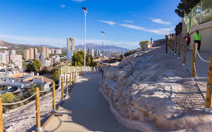 El Tossal de la Cala de Benidorm obtiene el sello que lo acredita como yacimiento accesible