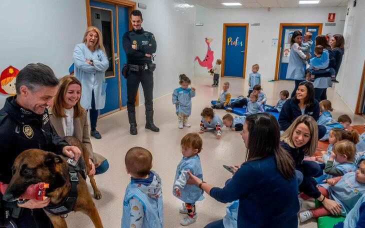 La ‘Patrulla Canina’ visita las Escuelas Infantiles Municipales de Benidorm