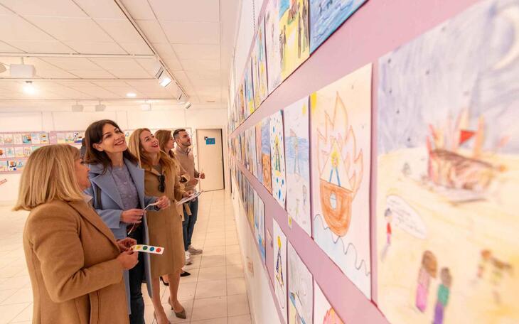 Exposición del XXI Certamen Escolar de Dibujo y Pintura de La Barqueta en la Casa del Fester