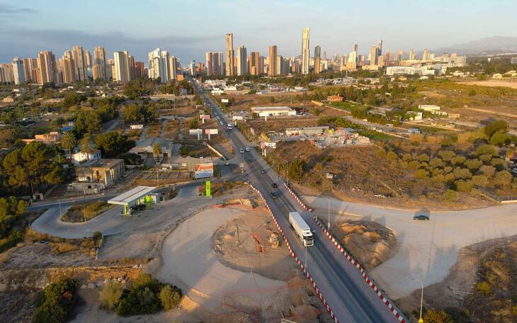 El nuevo vial que conectará Benidorm con el polígono industrial y la N-332 entrará en funcionamiento en el verano de 2025