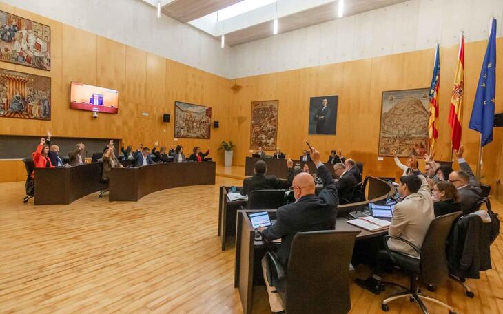 Benidorm se adhiere al convenio de la Generalitat y la FVMP para promover la construcción de vivienda pública
