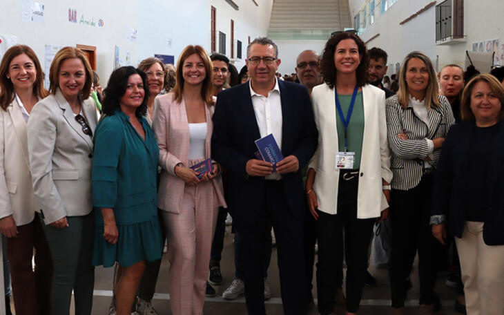 Cerca de 2.000 estudiantes de toda la comarca participan en la 5ª Fira Educativa y de Formación Profesional de Benidorm