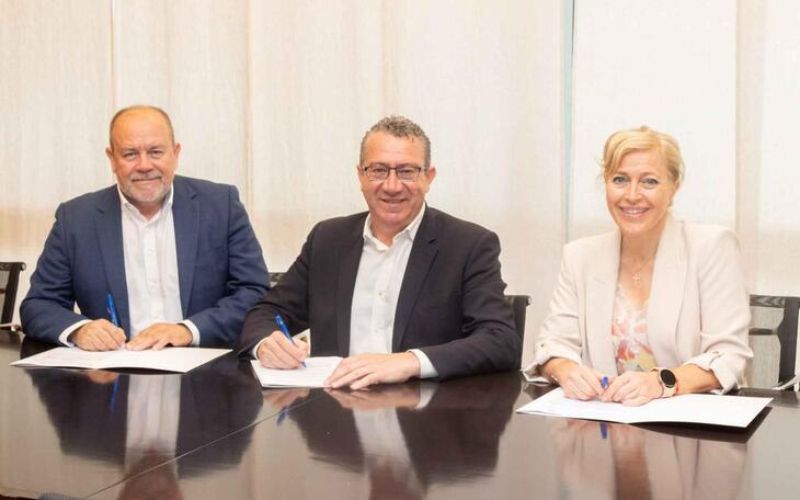 Benidorm suma sus playas accesibles y las zonas infantiles de El Moralet a la red de ‘espacios sin humo’ de la AECC