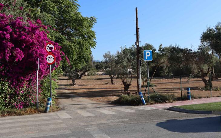 Benidorm abre un nuevo aparcamiento disuasorio en el Rincón de Loix con capacidad para 110 vehículos 