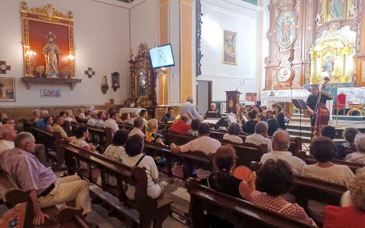 Concierto de la rondalla de La Barqueta.