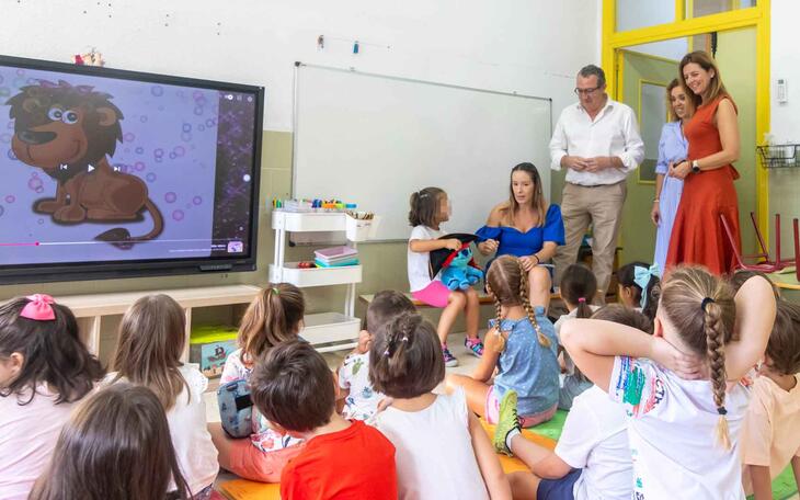 Más de 13.500 alumnos inician el curso en colegios e institutos de Benidorm en una jornada marcada por la normalidad