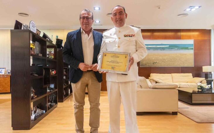 Benidorm concede el Premio Movilidad Sostenible ‘Ciudad de Benidorm’ al buque escuela ‘Juan Sebastián Elcano’ de la Armada Española