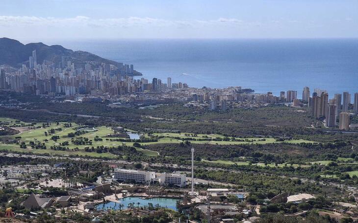 La Comisión Europea selecciona a Benidorm como finalista del premio ‘Pionero Verde del Turismo Inteligente 2025’ 