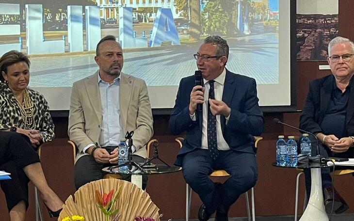 Toni Pérez defiende en el Foro de Turismo de Melilla que el modelo Benidorm “genera más empleo que población activa tiene la ciudad” 