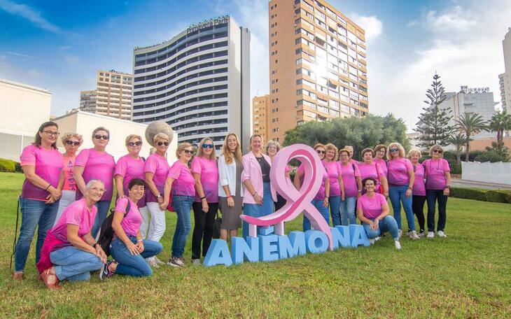 Benidorm se une un año más a Anémona en la lucha contra el cáncer de mama