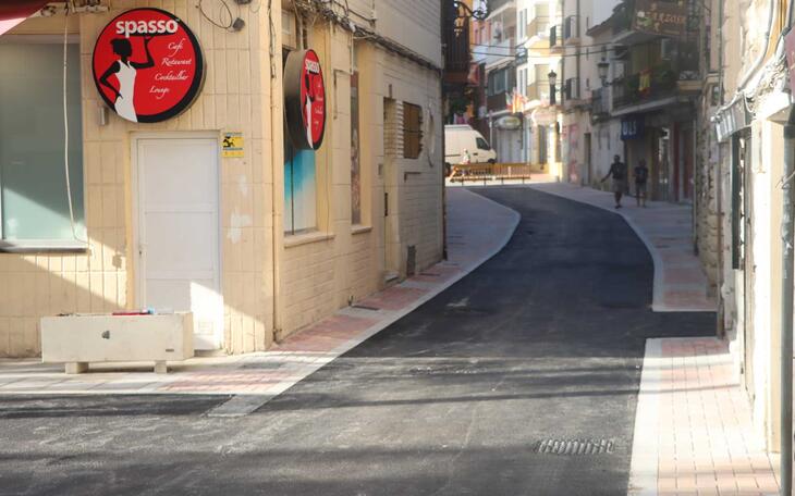 Benidorm finaliza las obras de renovación de las redes de alcantarillado y agua potable de la calle Pérez Martorell 