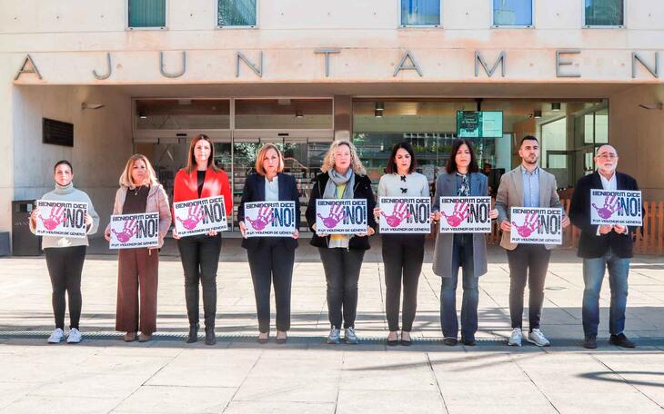 Benidorm expresa su condena por el último crimen machista cometido en Palma