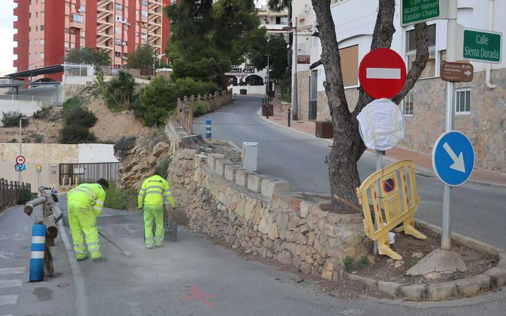 Benidorm cambia el sentido del tráfico de las calles Sierra Dorada y Manuel Catalán para mejorar la movilidad sostenible en la parte alta del Rincón