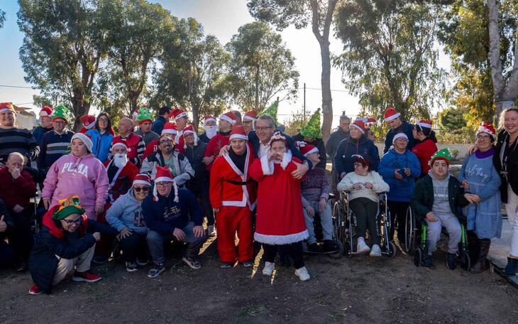 Festival de Navidad en el Doble Amor.