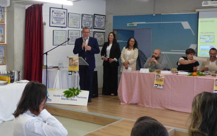 El IES Mediterrània organiza el ‘I Concurs d’Esmorzars’ dentro de los actos de su XXV aniversario