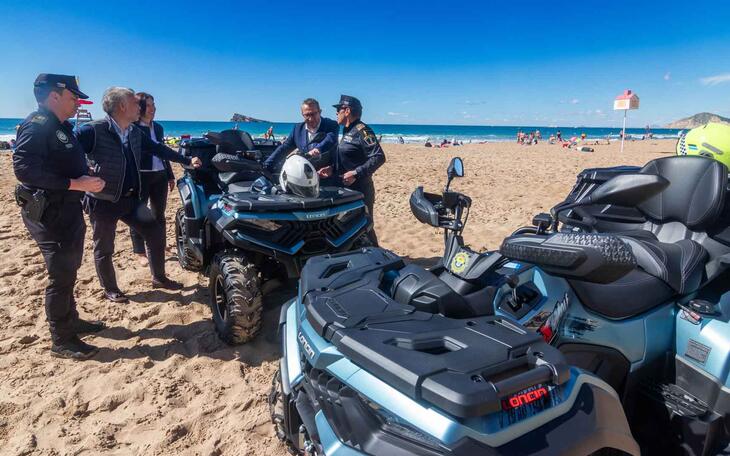 La Policía Local de Benidorm incorpora dos nuevos ‘quads’ para la vigilancia de playas y el entorno rural