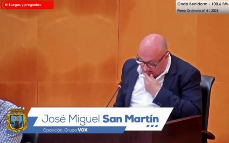 Vox propone una ordenanza para unificar la estética de los nuevos comercios en Benidorm