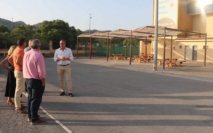 Benidorm inicia la instalación de juegos infantiles y nuevo arbolado en el ‘Festa Espai’ 
