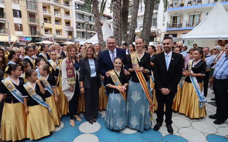 Fira Proiductes Típics y baile del peuet