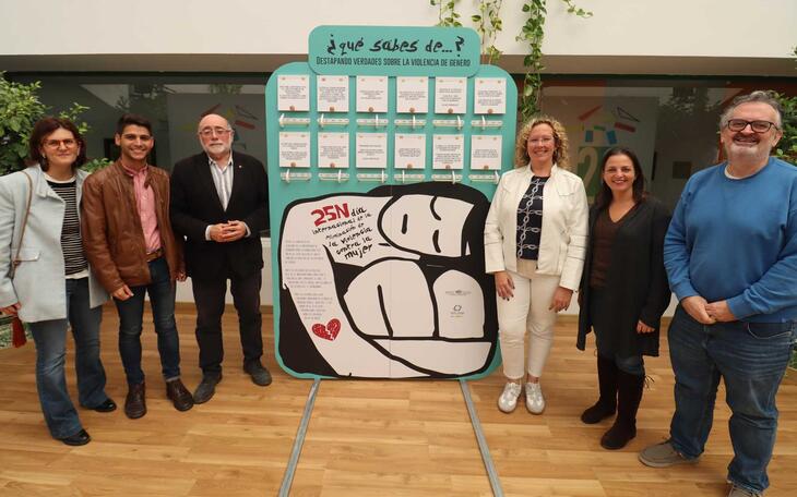 Paneles contra la violencia de género